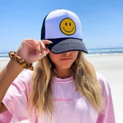 Good Vibes Only Smiley Face Trucker Hat -Bezier shop 719u iy1Q2L. AC SX679. SX. UX. SY. UY