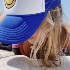 Good Vibes Only Smiley Face Trucker Hat -Bezier shop 95678bf20686ac7b3ae9af785e211d77