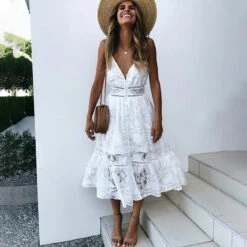 Sophie Lace Dress - White Or Blush -Bezier shop img.oberlo 3 3379a7fc 5c0f 4c2d 8294 8eabc9be7370